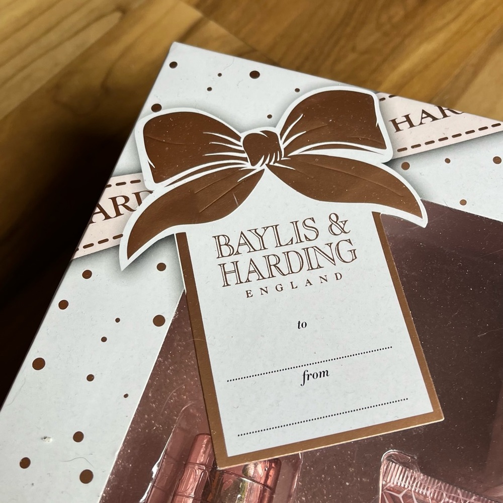 NIB Baylis and Harding gift set - Picture 4 of 4